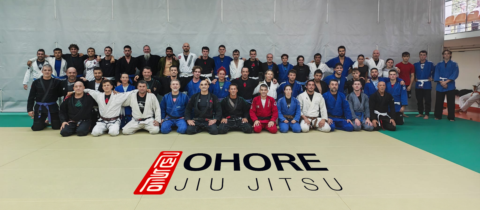 Equipo de Jiu Jitsu de OHORE en Donostia-San Sebastián reunido en el tatami